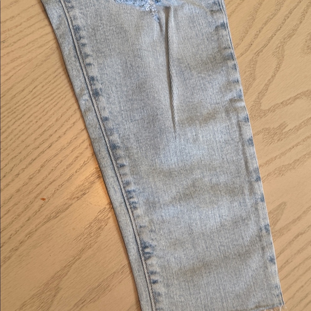 Old Navy Light Blue Straight Leg Jeans 💜 - Picture 9 of 13